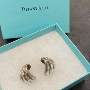 Tiffany & Co. Vintage "Shrimp Shell" clip-on earrings with 18k and .925